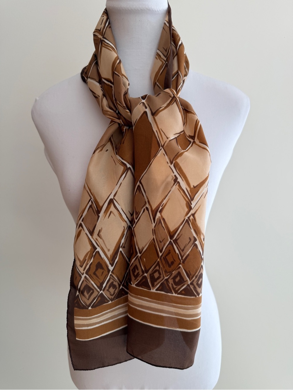VINTAGE Scarves & Allied Arts Oblong Scarf Brown Geometric Diamonds Italy Chic
